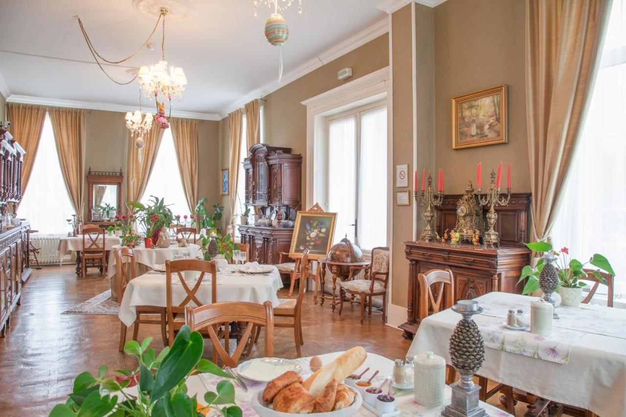Chateau De Moulin Le Comte Aire-sur-la-Lys Esterno foto